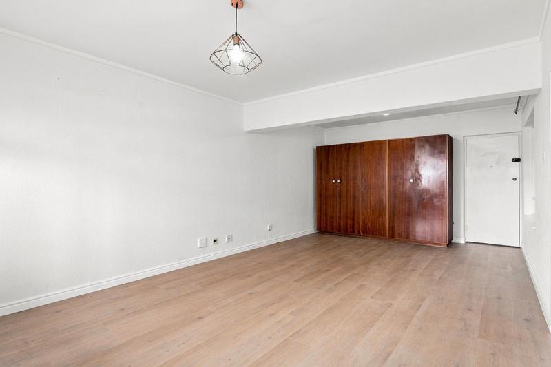 To Let 0 Bedroom Property for Rent in Sea Point Western Cape